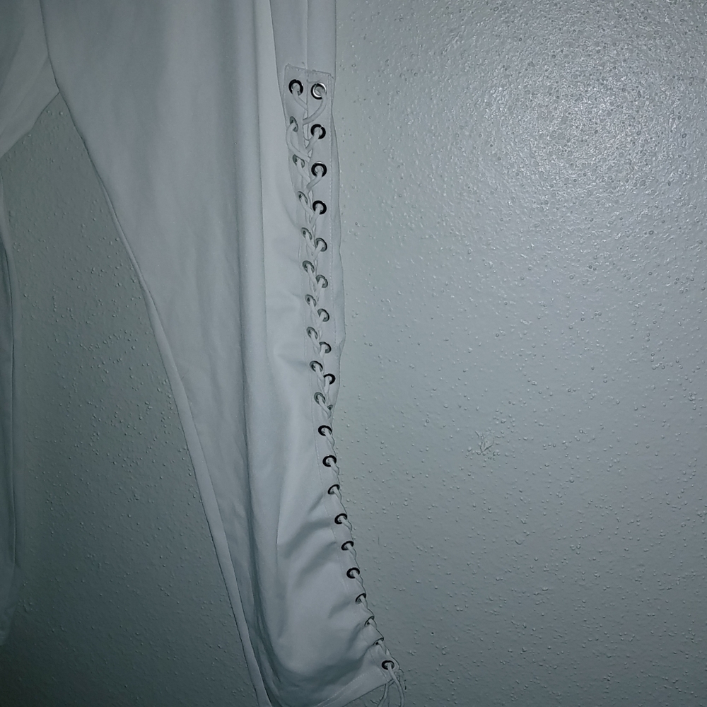 Beautiful 2X Side Laced White Pants - Picture 6 of 7